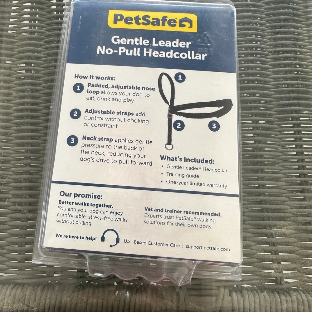 PetSafe‎ Gentle Leader Headcollar Large 60-130 lbs Stops Jumping Black